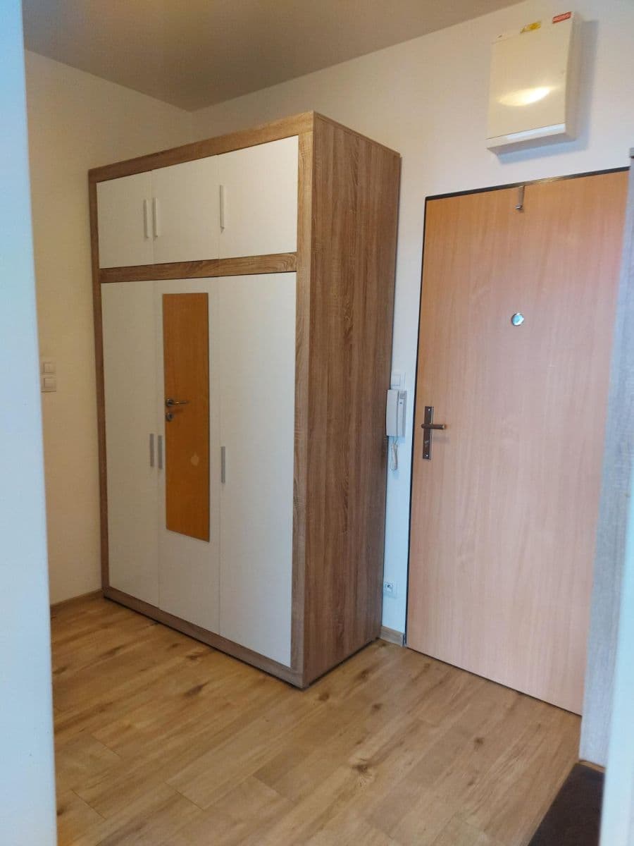 Prenájom bytu 2-izbový 49 m², Poděbradská, Praha, Praha Prenájom bytu 2-izbový 49 m², Poděbradská, Praha, Praha