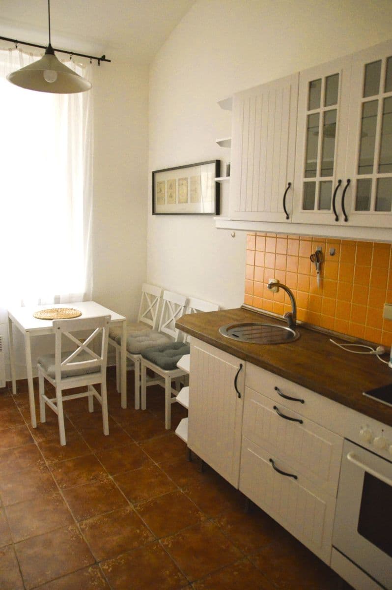 Prenájom bytu 33 m², Seifertova, Praha, Praha Prenájom bytu 33 m², Seifertova, Praha, Praha