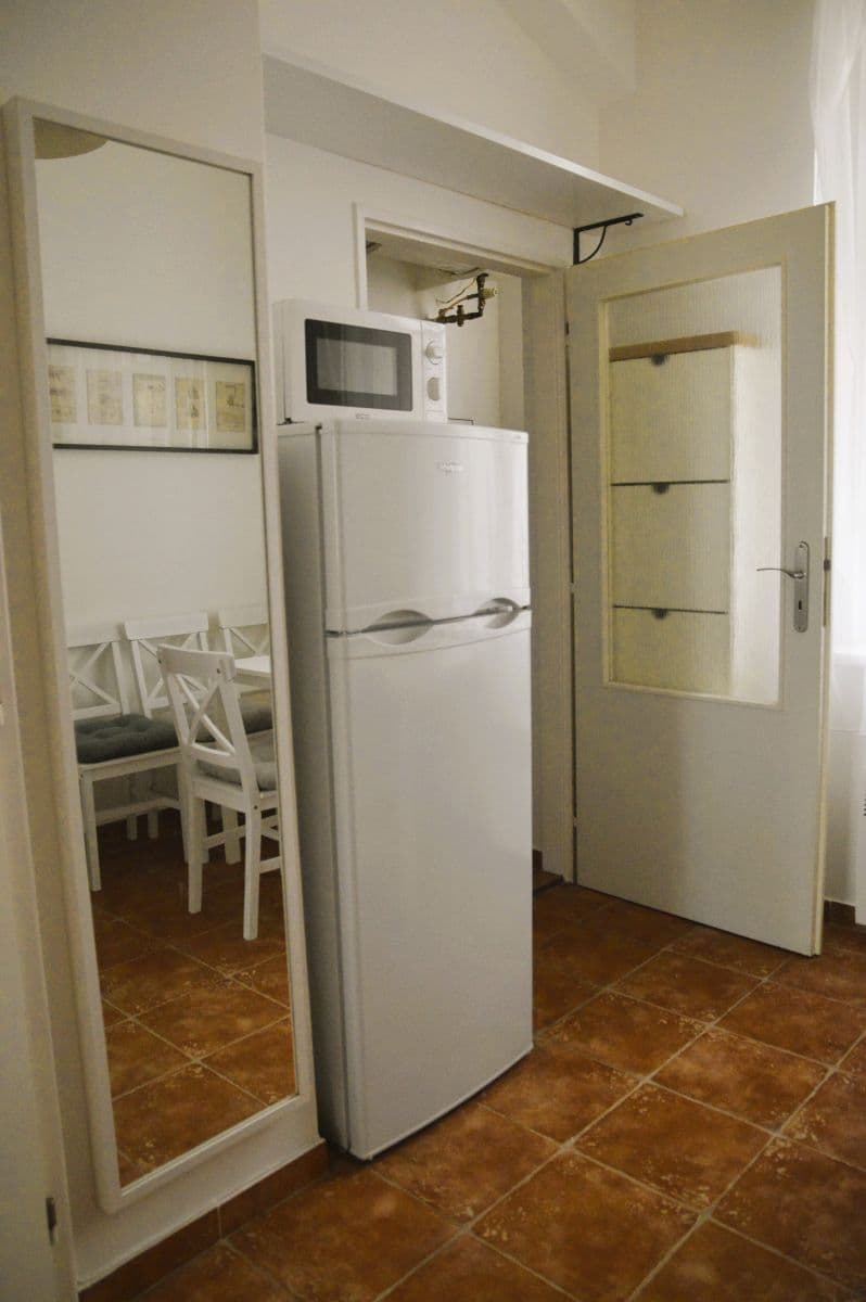 Prenájom bytu 33 m², Seifertova, Praha, Praha Prenájom bytu 33 m², Seifertova, Praha, Praha