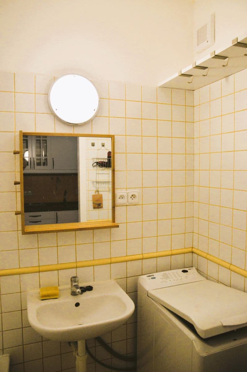 Prenájom bytu 33 m², Seifertova, Praha, Praha Prenájom bytu 33 m², Seifertova, Praha, Praha