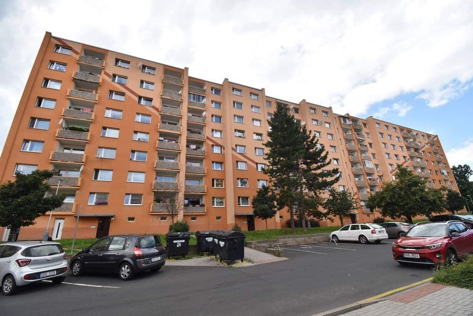 Prenájom bytu 1-izbový 40 m², Na Borku, Jirkov, Ústecký kraj Prenájom bytu 1-izbový 40 m², Na Borku, Jirkov, Ústecký kraj