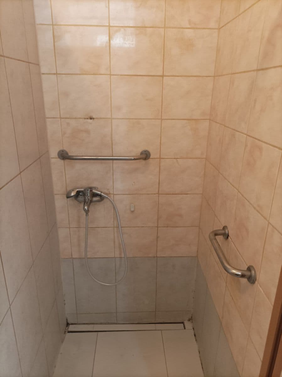 Predaj bytu 2-izbový 68 m², Jaselská, Břeclav, Jihomoravský kraj Predaj bytu 2-izbový 68 m², Jaselská, Břeclav, Jihomoravský kraj