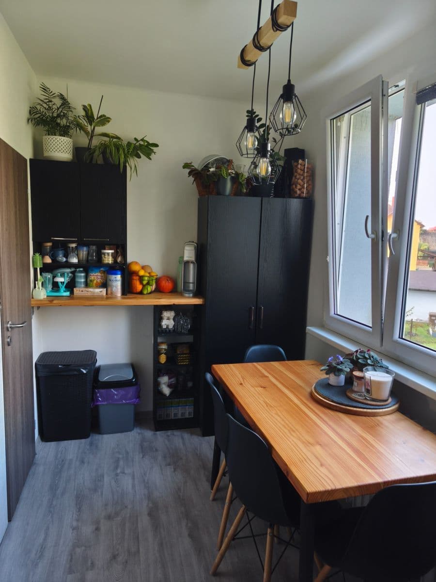 Predaj bytu 3-izbový 71 m², U Školy, Jablonné v Podještědí, Liberecký kraj Predaj bytu 3-izbový 71 m², U Školy, Jablonné v Podještědí, Liberecký kraj