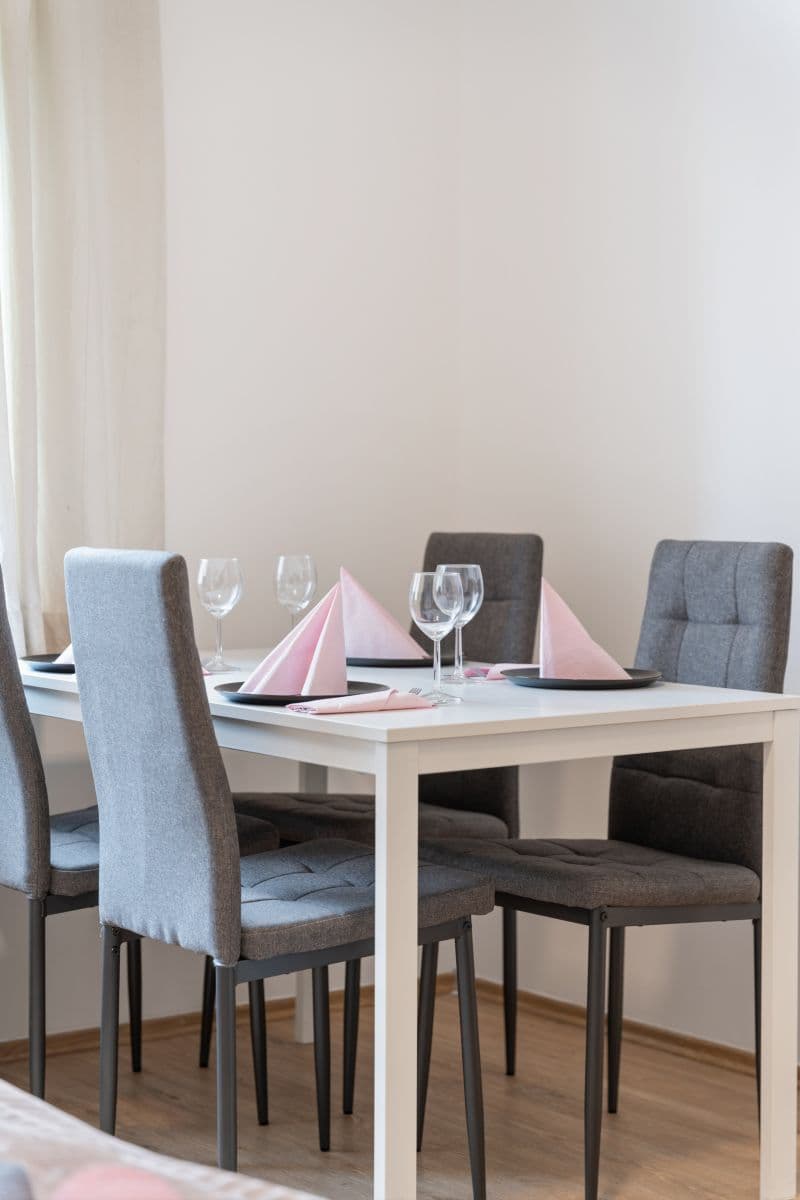 Prenájom bytu 53 m², Košická, Praha, Praha Prenájom bytu 53 m², Košická, Praha, Praha