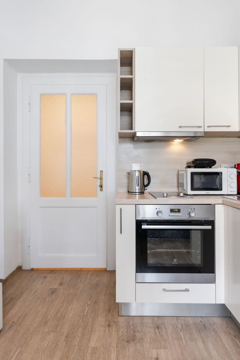 Prenájom bytu 53 m², Košická, Praha, Praha Prenájom bytu 53 m², Košická, Praha, Praha