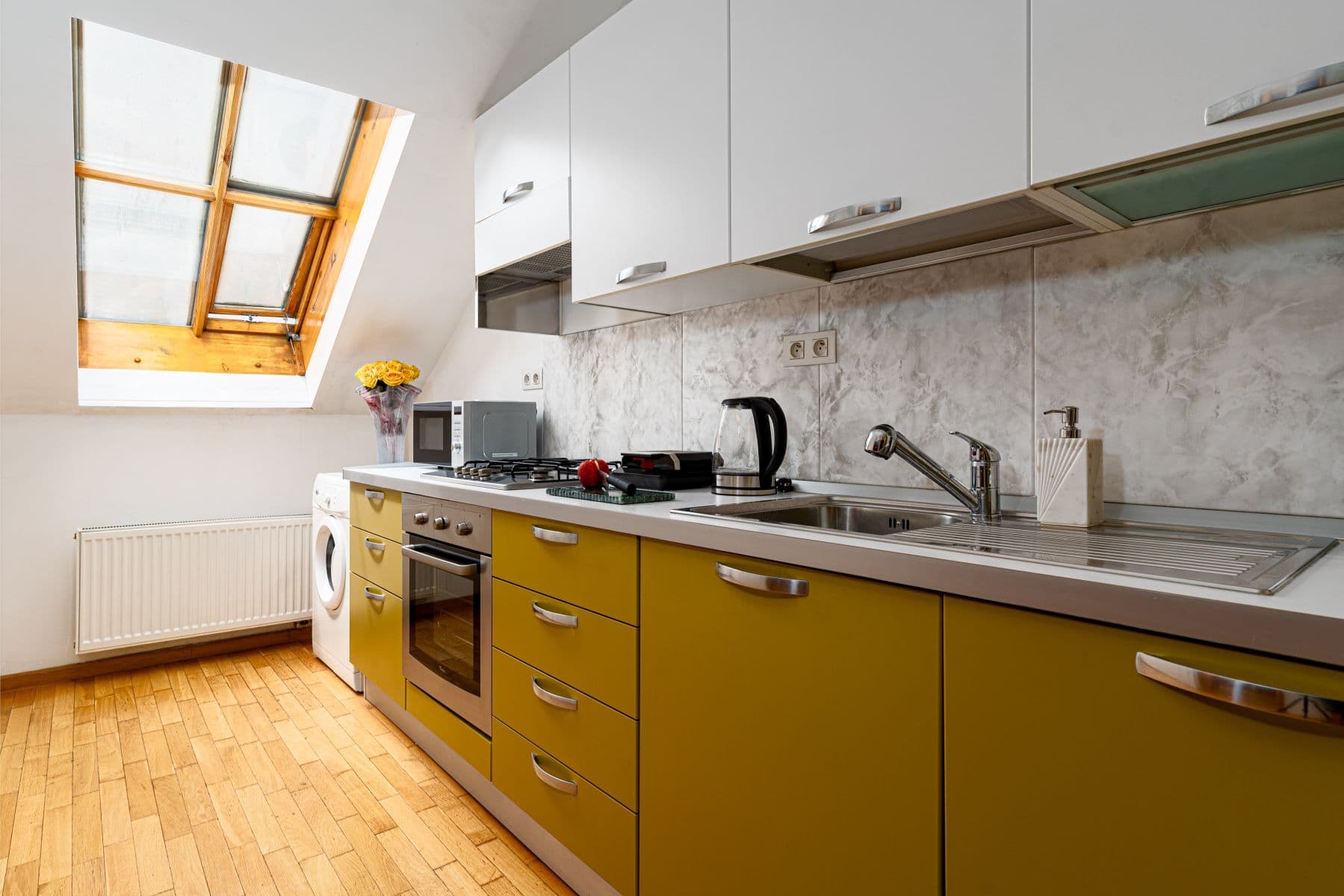 Prenájom bytu 124 m², Zborovská, Praha, Praha Prenájom bytu 124 m², Zborovská, Praha, Praha
