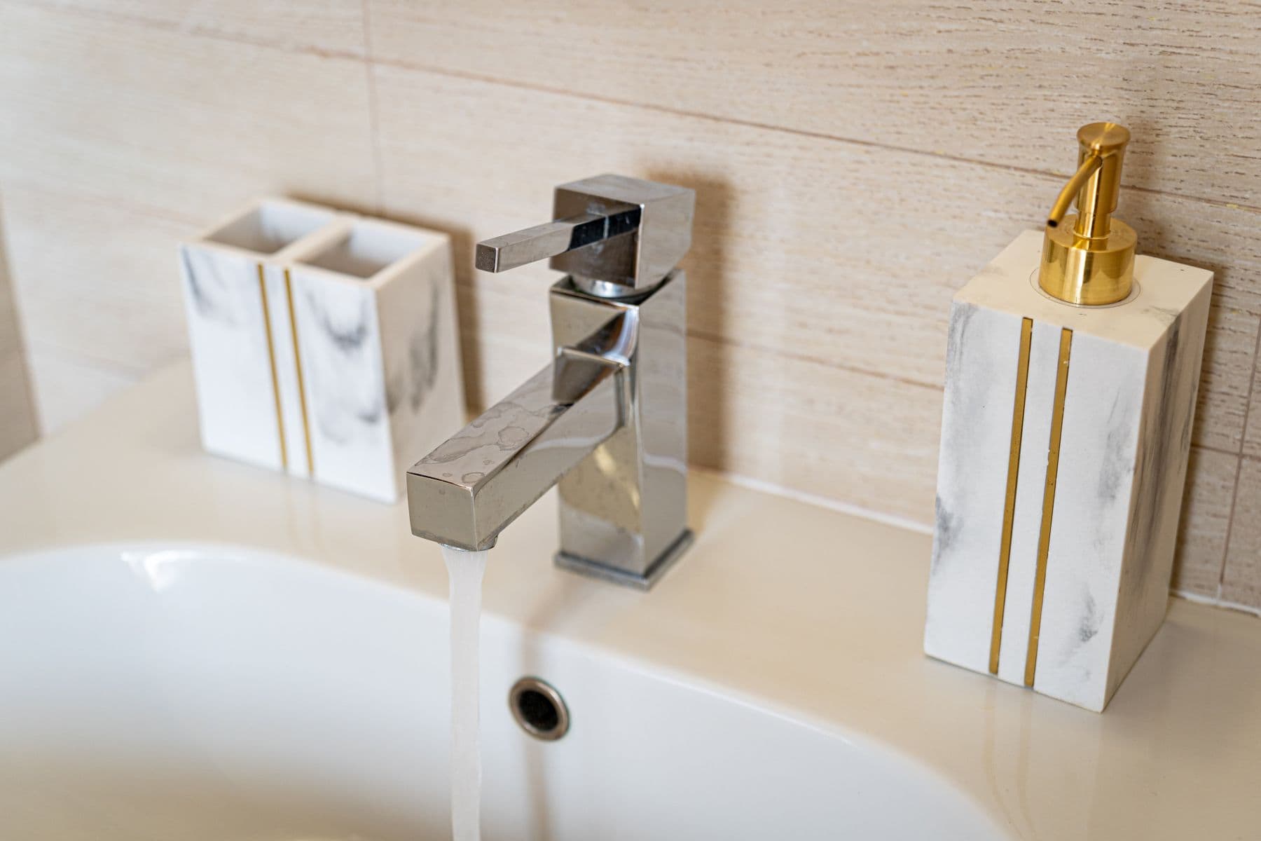 Prenájom bytu 124 m², Zborovská, Praha, Praha Prenájom bytu 124 m², Zborovská, Praha, Praha