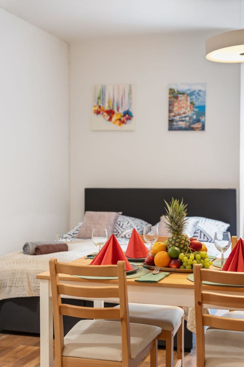 Prenájom bytu 84 m², Moravská, Praha, Praha Prenájom bytu 84 m², Moravská, Praha, Praha