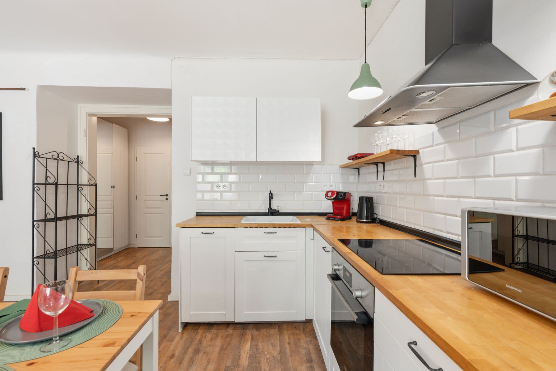 Prenájom bytu 84 m², Moravská, Praha, Praha Prenájom bytu 84 m², Moravská, Praha, Praha