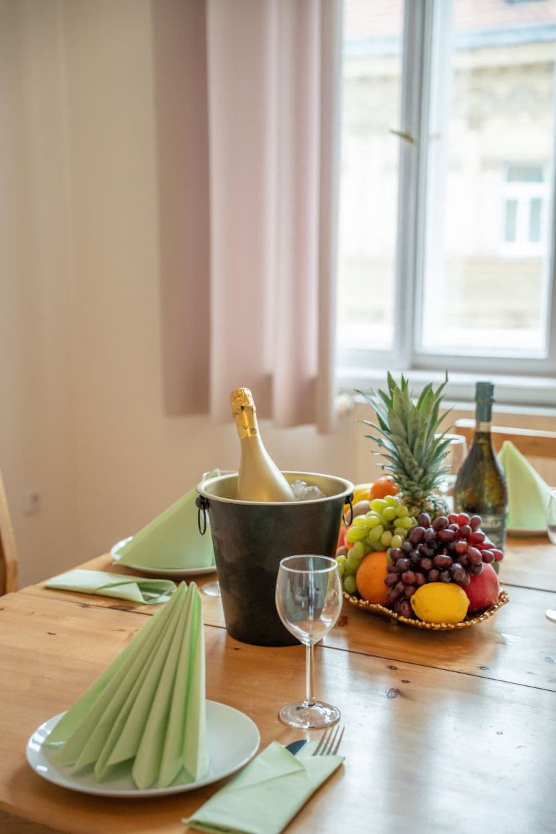 Prenájom bytu 84 m², Milady Horákové, Praha, Praha Prenájom bytu 84 m², Milady Horákové, Praha, Praha