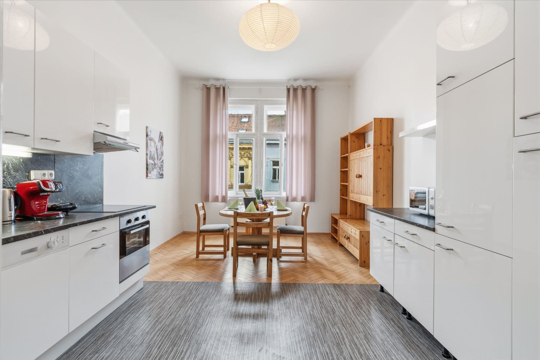 Prenájom bytu 84 m², Milady Horákové, Praha, Praha Prenájom bytu 84 m², Milady Horákové, Praha, Praha