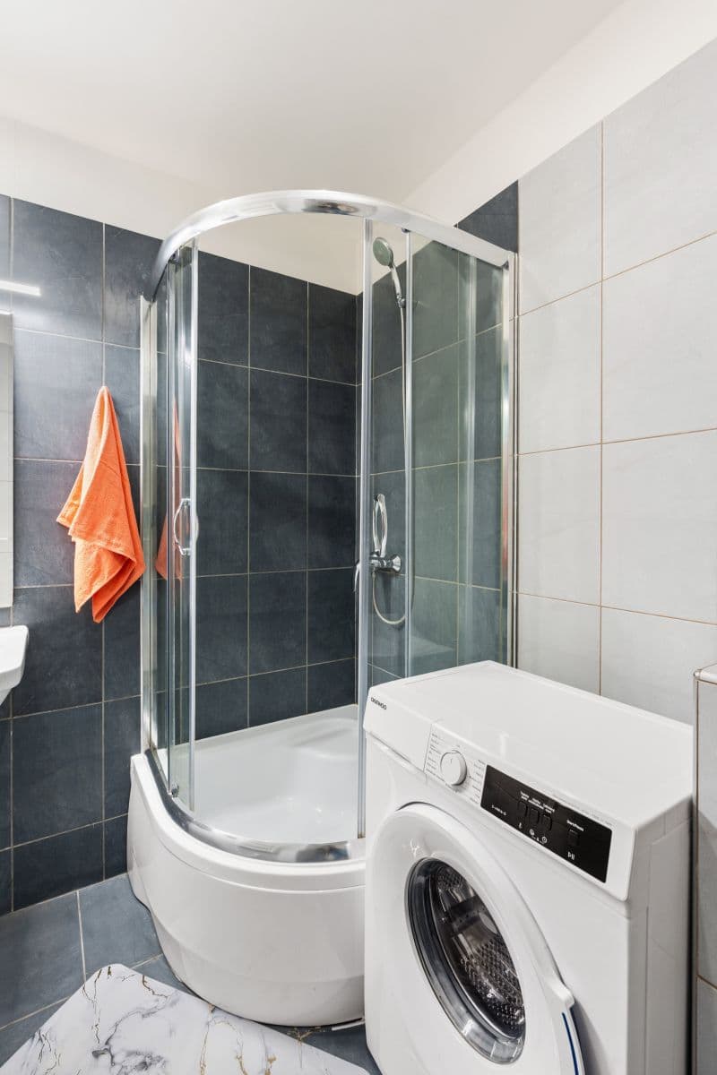 Prenájom bytu 60 m², Košická, Praha, Praha Prenájom bytu 60 m², Košická, Praha, Praha
