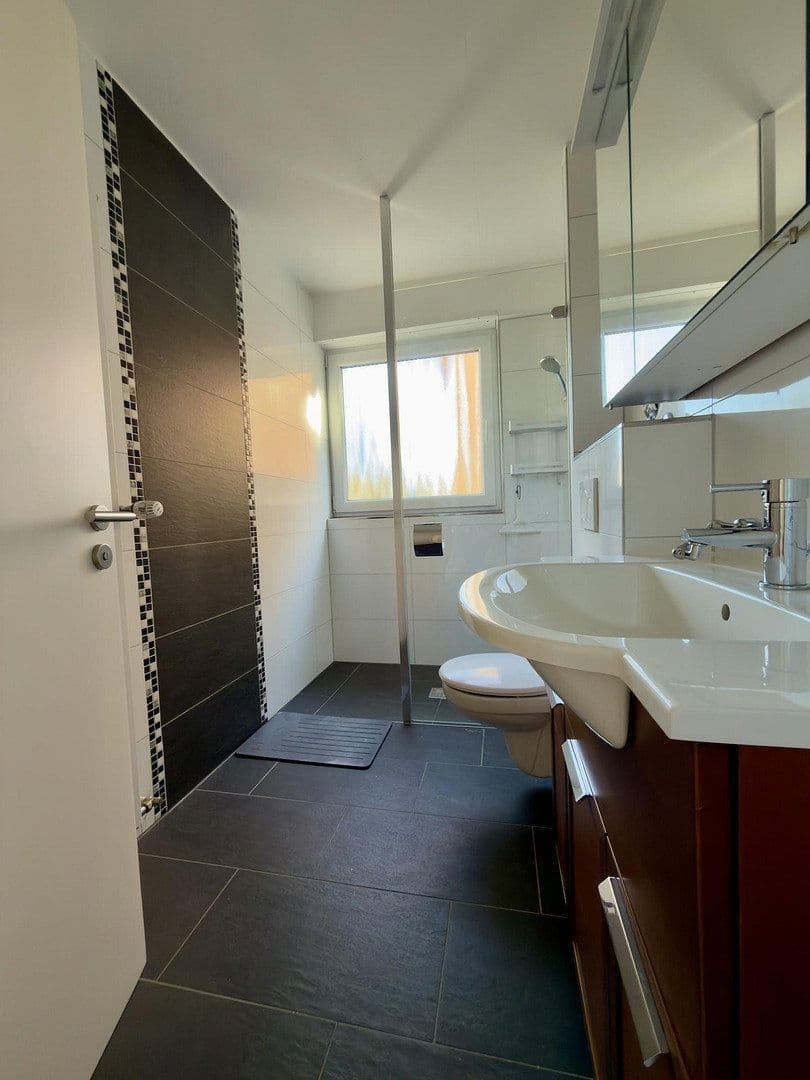 Prenájom bytu 3-izbový 64 m², Kernen im Remstal, Bádensko-Wurttembersko Prenájom bytu 3-izbový 64 m², Kernen im Remstal, Bádensko-Wurttembersko
