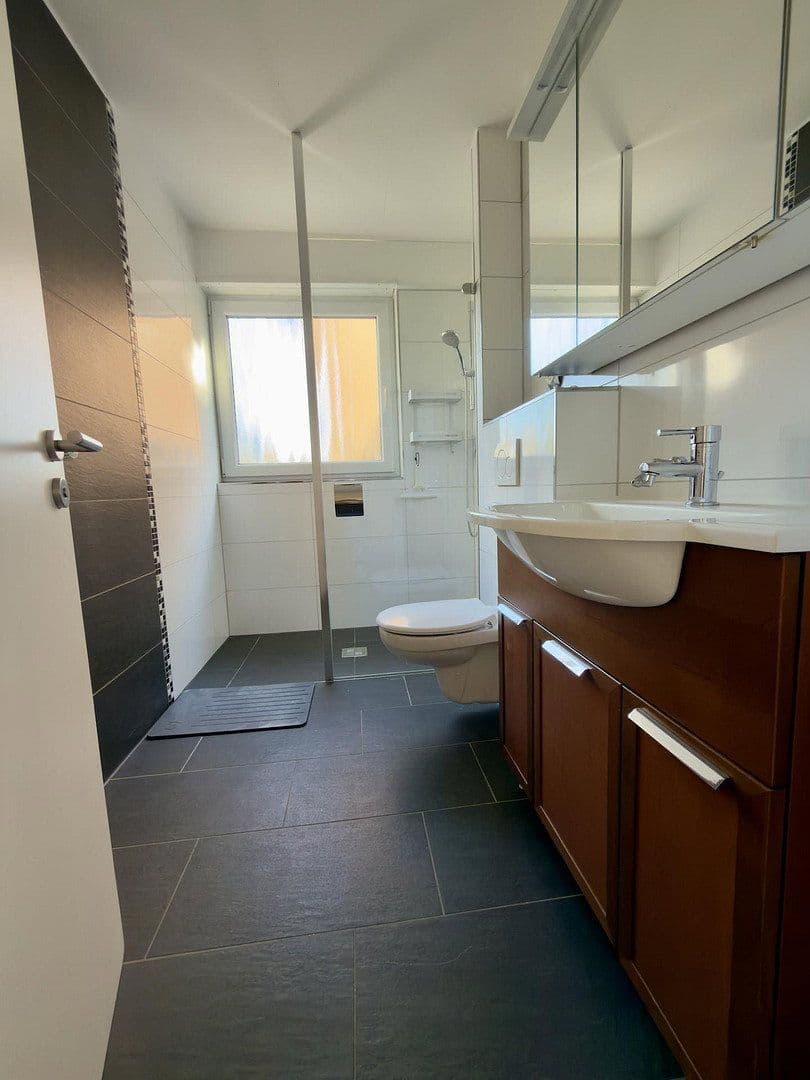 Prenájom bytu 3-izbový 64 m², Kernen im Remstal, Bádensko-Wurttembersko Prenájom bytu 3-izbový 64 m², Kernen im Remstal, Bádensko-Wurttembersko
