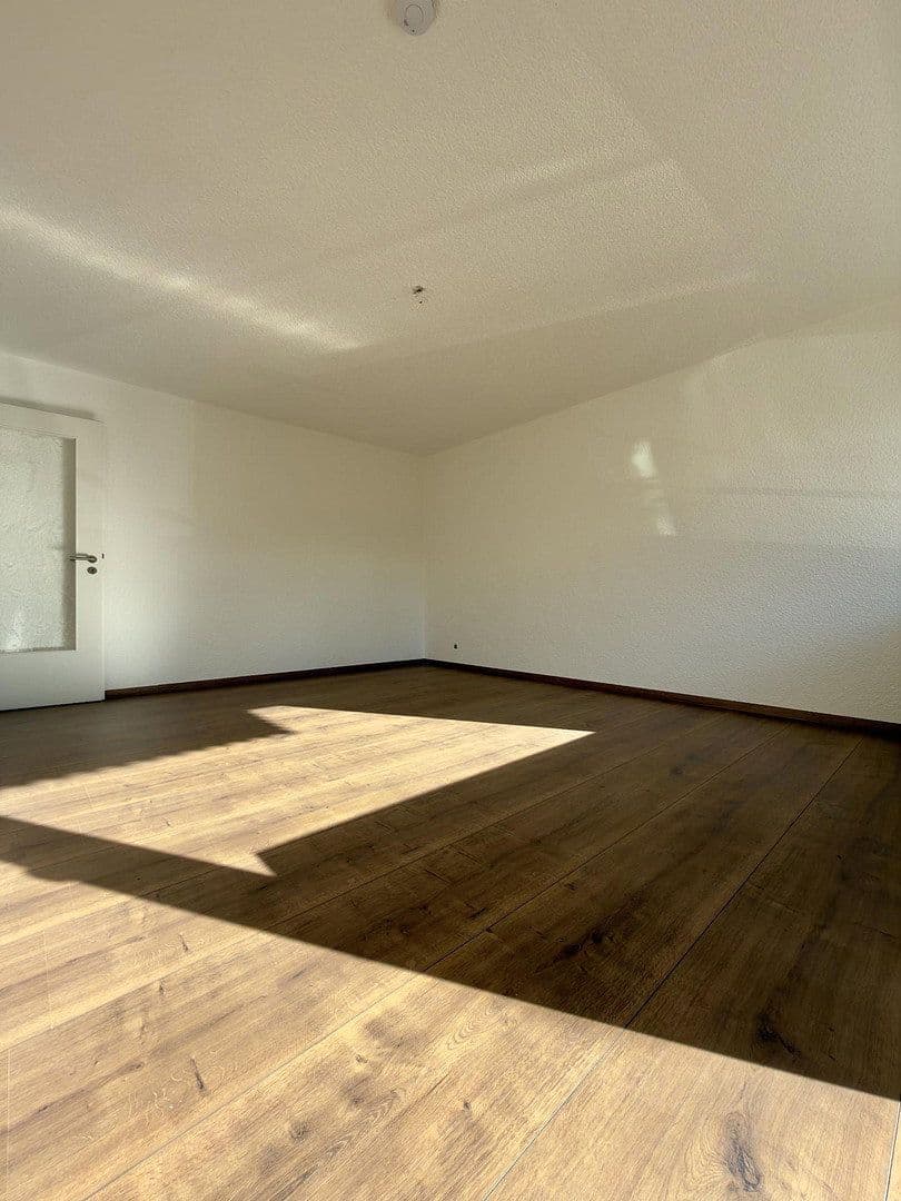 Prenájom bytu 3-izbový 64 m², Kernen im Remstal, Bádensko-Wurttembersko Prenájom bytu 3-izbový 64 m², Kernen im Remstal, Bádensko-Wurttembersko