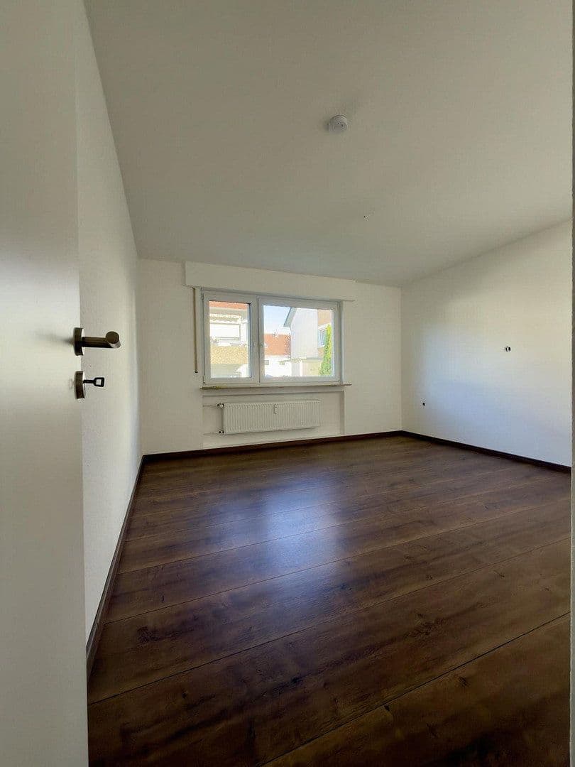 Prenájom bytu 3-izbový 64 m², Kernen im Remstal, Bádensko-Wurttembersko Prenájom bytu 3-izbový 64 m², Kernen im Remstal, Bádensko-Wurttembersko