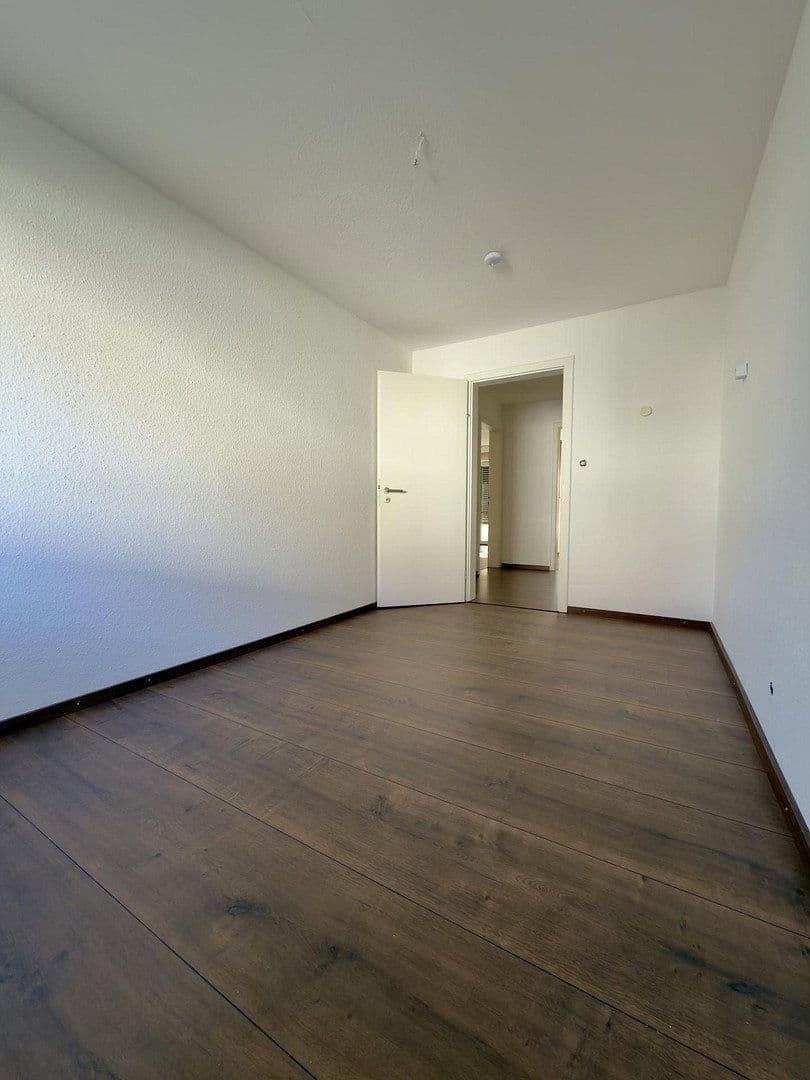 Prenájom bytu 3-izbový 64 m², Kernen im Remstal, Bádensko-Wurttembersko Prenájom bytu 3-izbový 64 m², Kernen im Remstal, Bádensko-Wurttembersko
