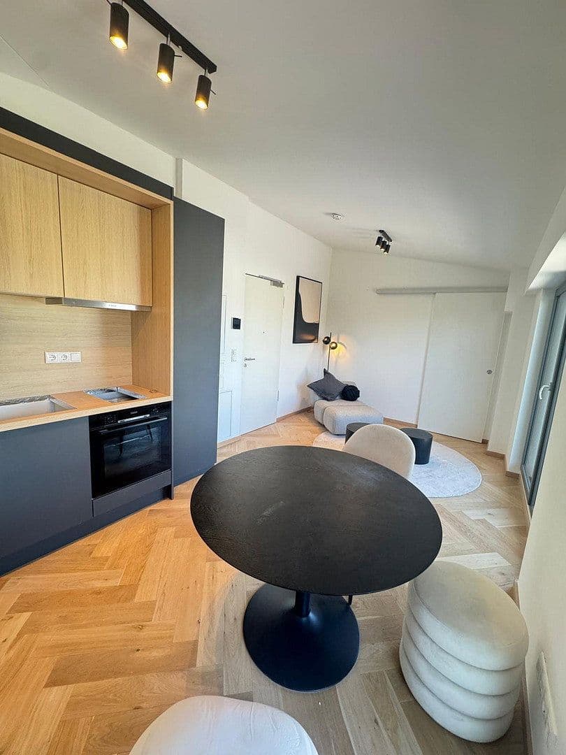 Prenájom bytu 2-izbový 44 m², Herbigstrasse 33, München, Bavorsko Prenájom bytu 2-izbový 44 m², Herbigstrasse 33, München, Bavorsko