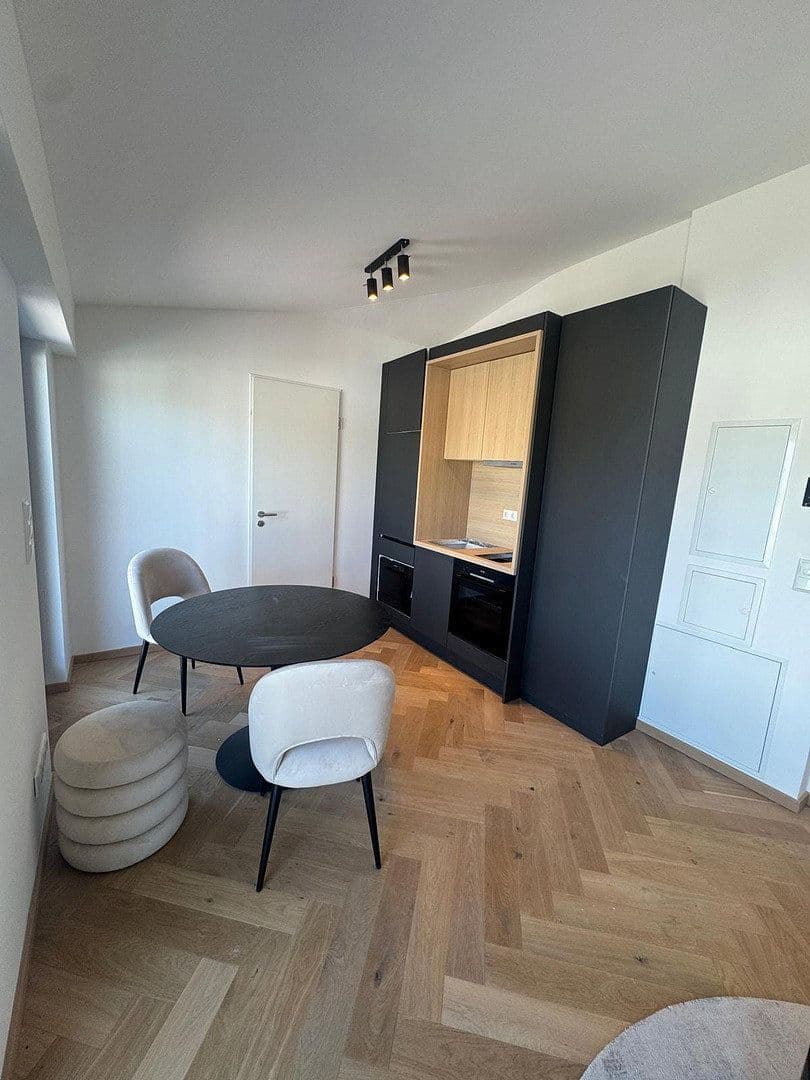 Prenájom bytu 2-izbový 44 m², Herbigstrasse 33, München, Bavorsko Prenájom bytu 2-izbový 44 m², Herbigstrasse 33, München, Bavorsko