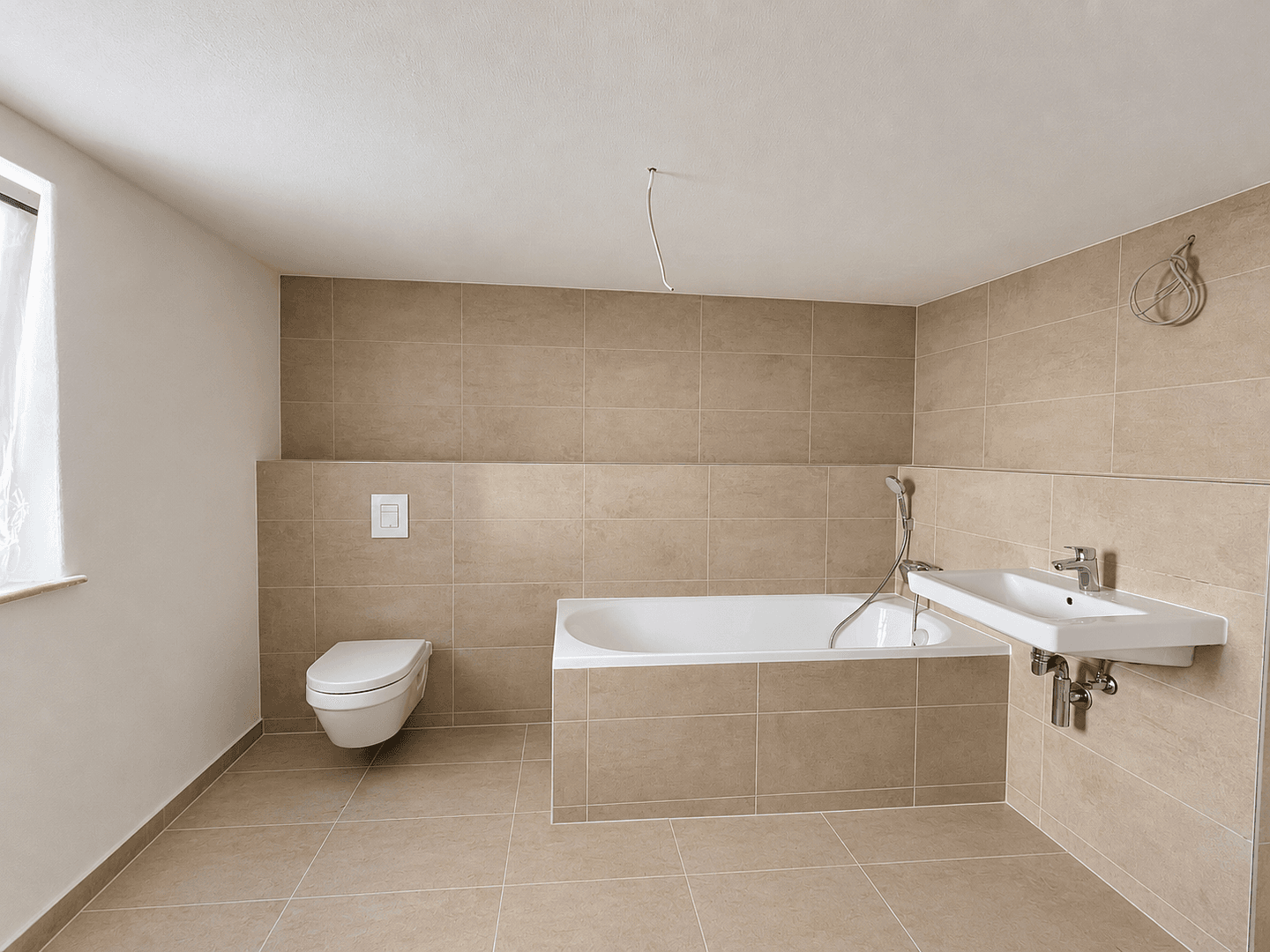 Prenájom domu 115 m², pozemok 84 m², Zum Brünnle 19, Tauberbischofsheim, Bádensko-Wurttembersko Prenájom domu 115 m², pozemok 84 m², Zum Brünnle 19, Tauberbischofsheim, Bádensko-Wurttembersko
