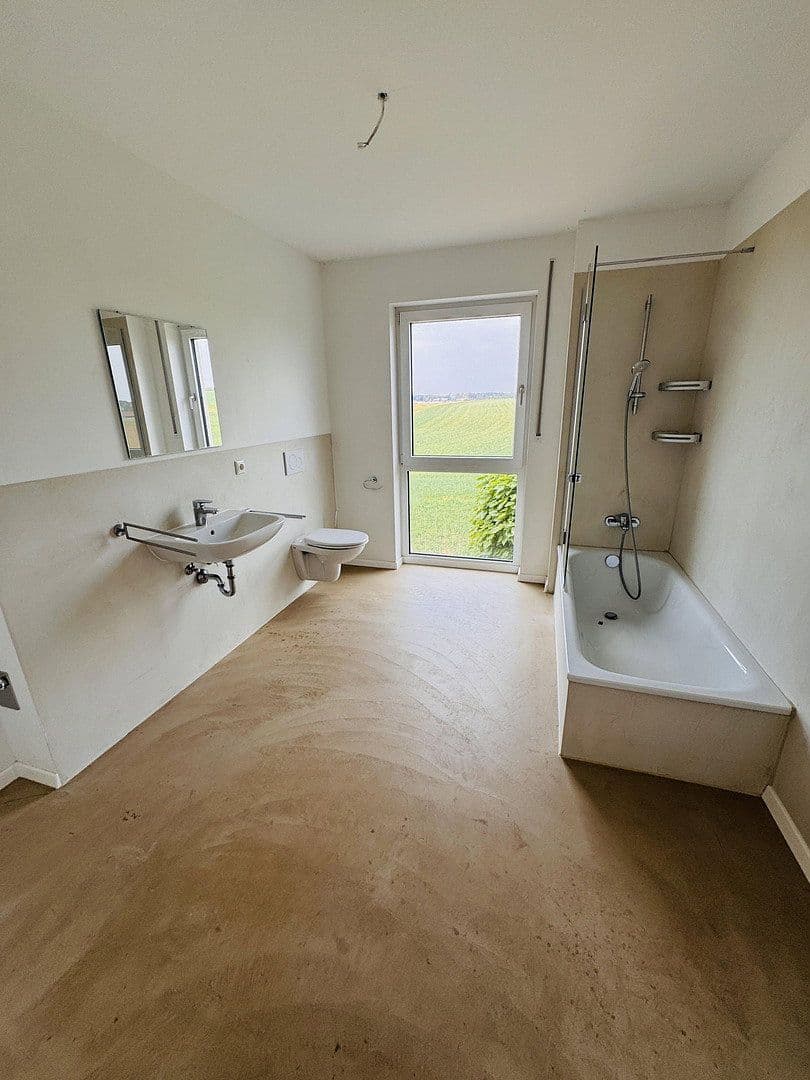 Prenájom bytu 2-izbový 95 m², Triftäcker 31, Hemau, Bavorsko Prenájom bytu 2-izbový 95 m², Triftäcker 31, Hemau, Bavorsko