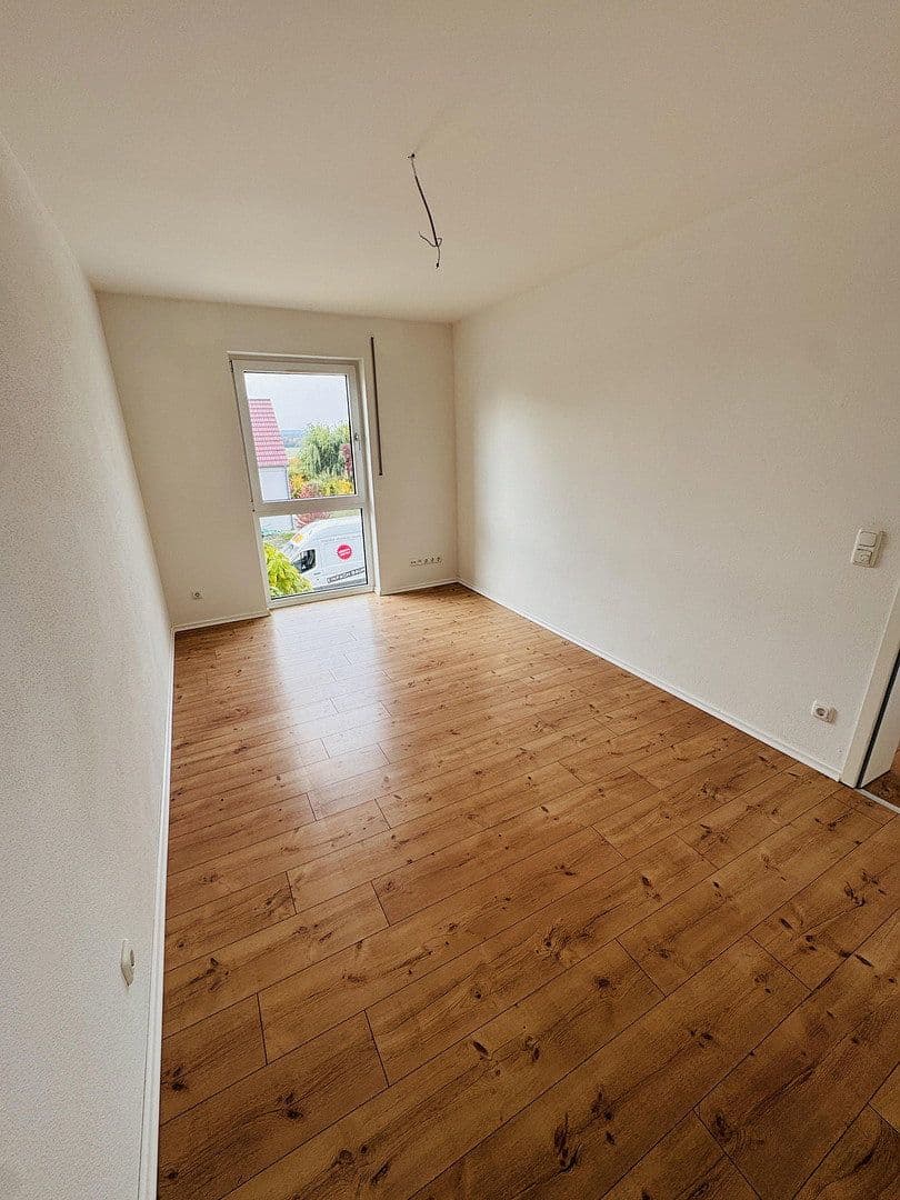 Prenájom bytu 2-izbový 95 m², Triftäcker 31, Hemau, Bavorsko Prenájom bytu 2-izbový 95 m², Triftäcker 31, Hemau, Bavorsko