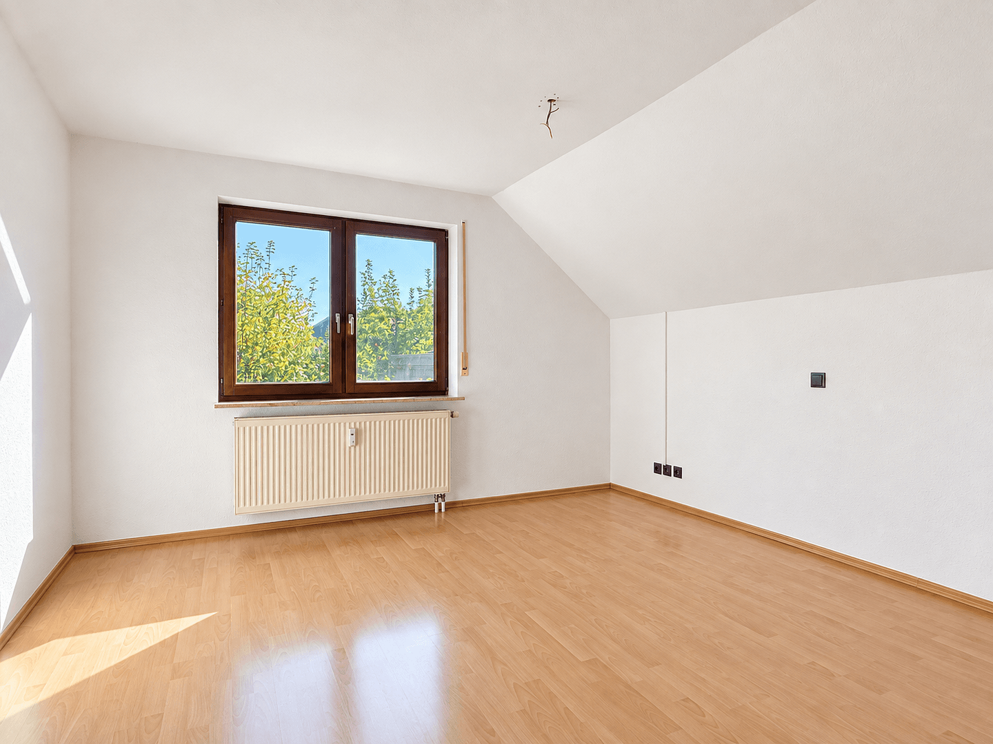 Predaj bytu 4-izbový 87 m², Ingelfingen, Bádensko-Wurttembersko Predaj bytu 4-izbový 87 m², Ingelfingen, Bádensko-Wurttembersko