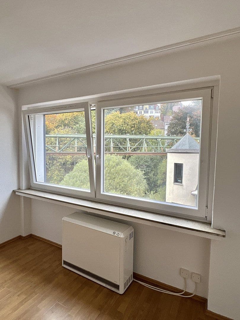 Prenájom bytu 1-izbový 30 m², Wuppertal, Severné Porýnie - Westfálsko Prenájom bytu 1-izbový 30 m², Wuppertal, Severné Porýnie - Westfálsko