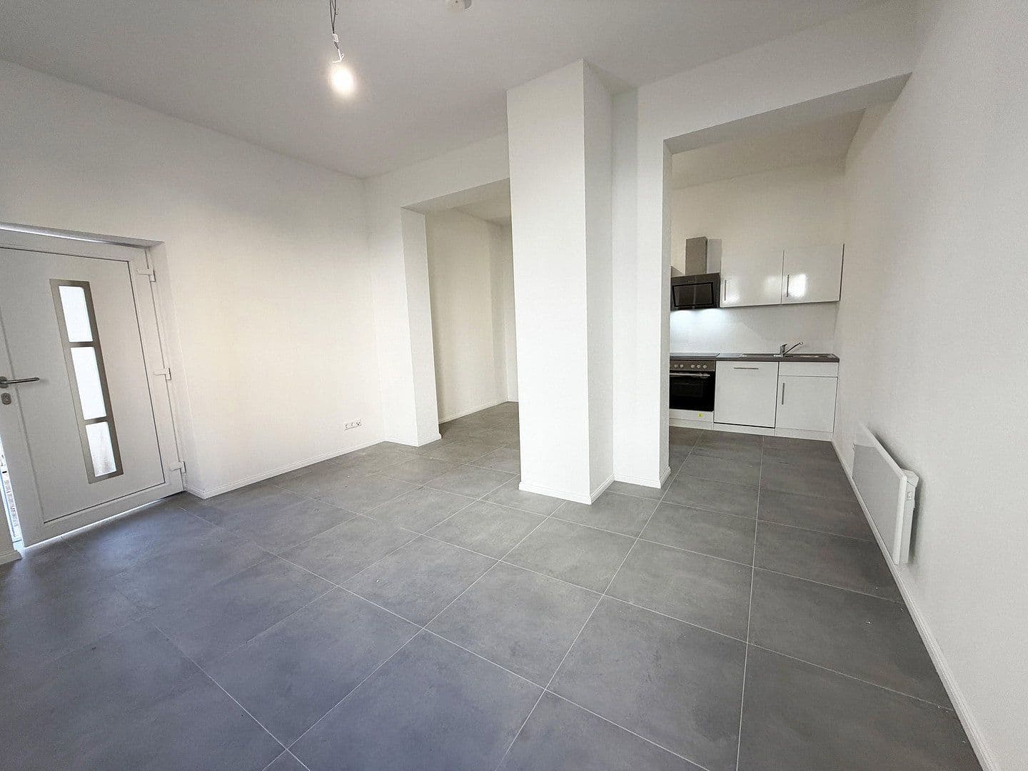 Prenájom bytu 1-izbový 32 m², Stuttgart, Bádensko-Wurttembersko Prenájom bytu 1-izbový 32 m², Stuttgart, Bádensko-Wurttembersko