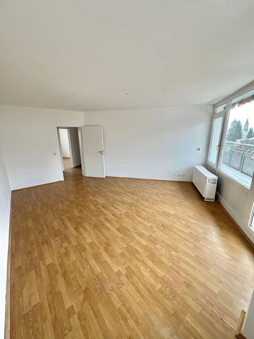 Prenájom bytu 3-izbový 70 m², Am Brögel 4, Wuppertal, Severné Porýnie - Westfálsko Prenájom bytu 3-izbový 70 m², Am Brögel 4, Wuppertal, Severné Porýnie - Westfálsko