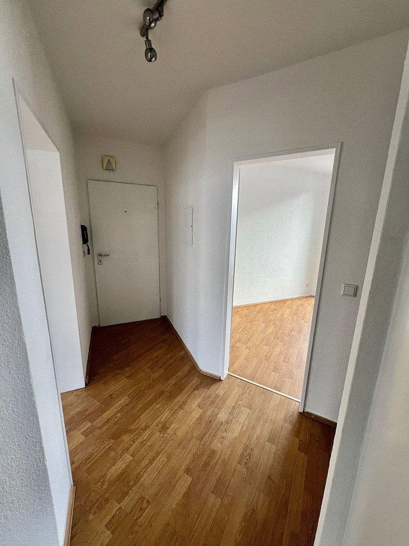 Prenájom bytu 3-izbový 70 m², Am Brögel 4, Wuppertal, Severné Porýnie - Westfálsko Prenájom bytu 3-izbový 70 m², Am Brögel 4, Wuppertal, Severné Porýnie - Westfálsko