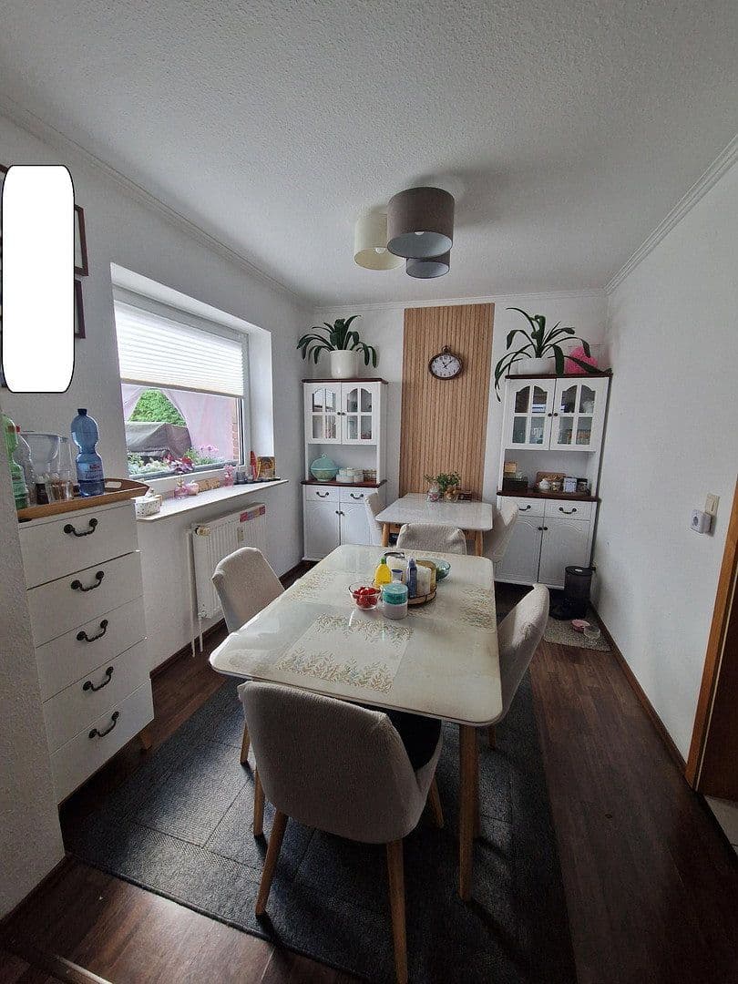 Predaj domu 175 m², pozemok 842 m², Nienburg/Weser, Dolné Sasko Predaj domu 175 m², pozemok 842 m², Nienburg/Weser, Dolné Sasko