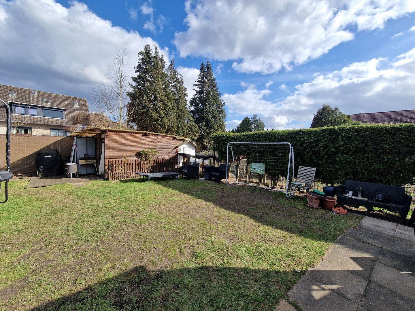 Predaj domu 175 m², pozemok 842 m², Nienburg/Weser, Dolné Sasko Predaj domu 175 m², pozemok 842 m², Nienburg/Weser, Dolné Sasko