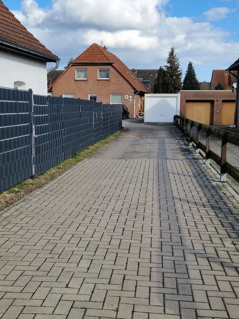 Predaj domu 175 m², pozemok 842 m², Nienburg/Weser, Dolné Sasko Predaj domu 175 m², pozemok 842 m², Nienburg/Weser, Dolné Sasko