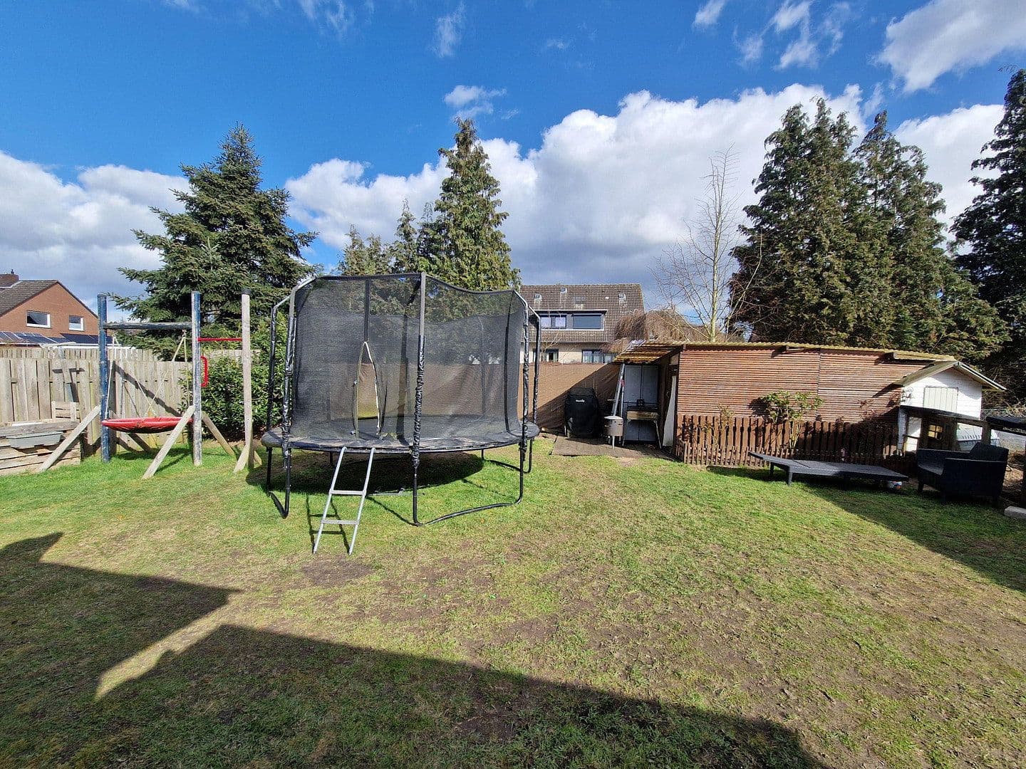 Predaj domu 175 m², pozemok 842 m², Nienburg/Weser, Dolné Sasko Predaj domu 175 m², pozemok 842 m², Nienburg/Weser, Dolné Sasko