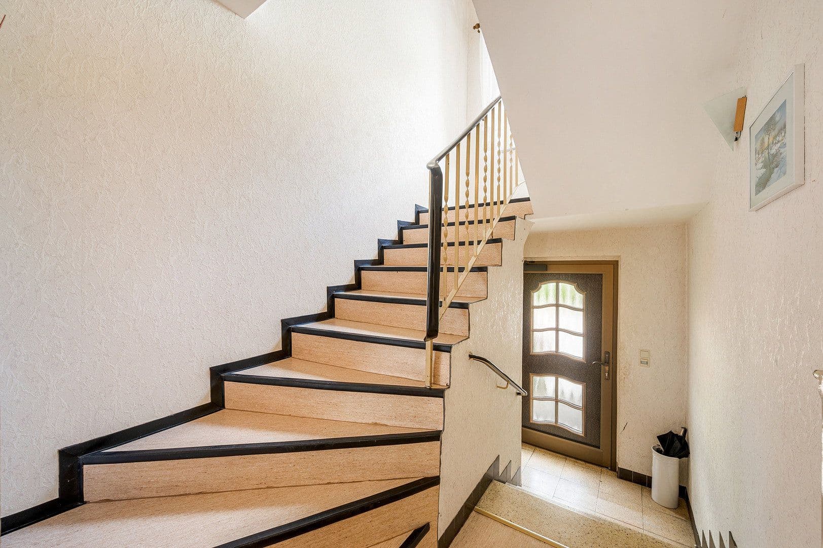 Predaj domu 213 m², pozemok 399 m², Königsteiner Straße 9, Eppstein, Hesensko Predaj domu 213 m², pozemok 399 m², Königsteiner Straße 9, Eppstein, Hesensko