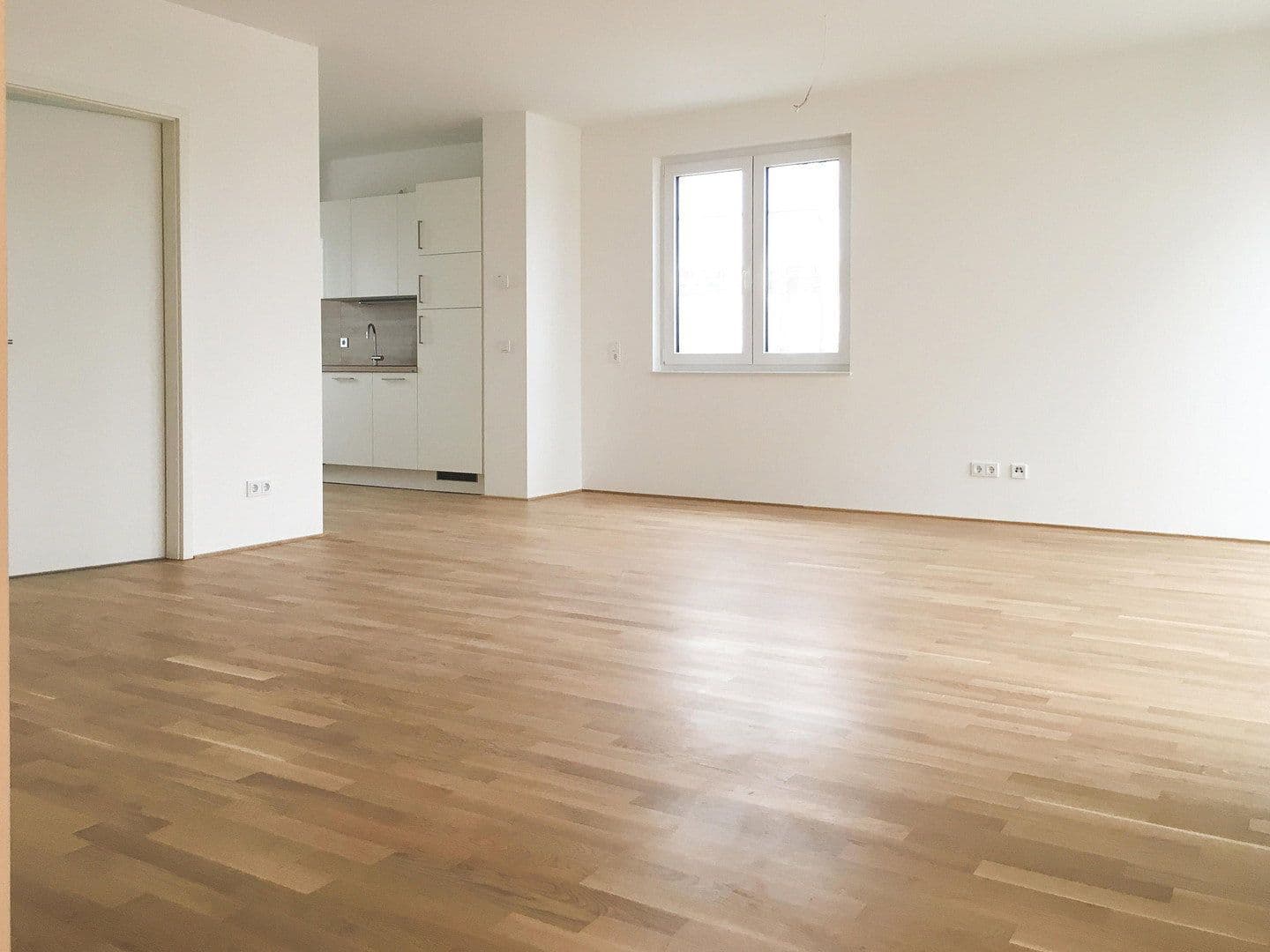 Prenájom bytu 2-izbový 69 m², Leberecht-Migge-Anlage 11, Frankfurt, Hesensko Prenájom bytu 2-izbový 69 m², Leberecht-Migge-Anlage 11, Frankfurt, Hesensko
