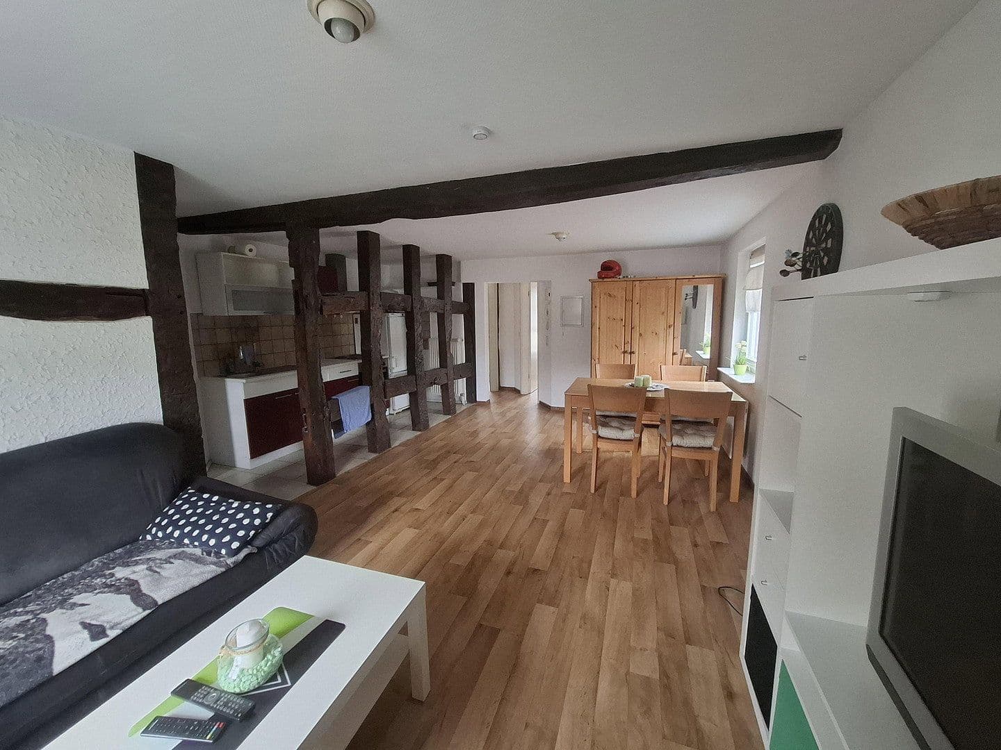 Prenájom bytu 2-izbový 41 m², Asbach, Porýnie-Falcko Prenájom bytu 2-izbový 41 m², Asbach, Porýnie-Falcko