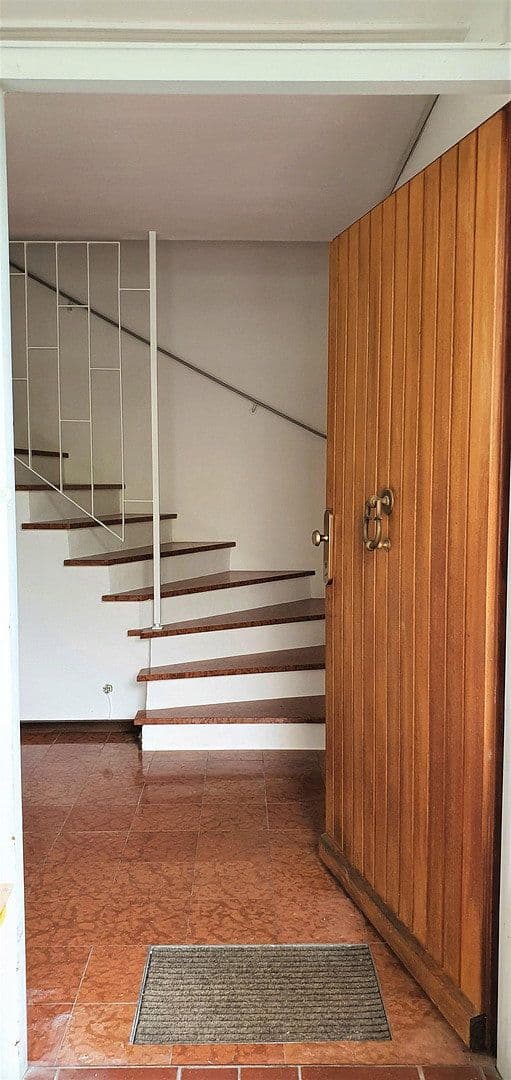 Predaj domu 157 m², pozemok 472 m², Germering, Bavorsko Predaj domu 157 m², pozemok 472 m², Germering, Bavorsko