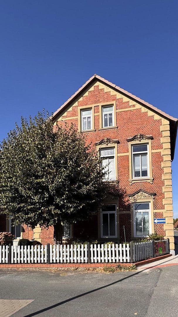 Predaj domu 586 m², pozemok 1.326 m², Riede, Dolné Sasko Predaj domu 586 m², pozemok 1.326 m², Riede, Dolné Sasko