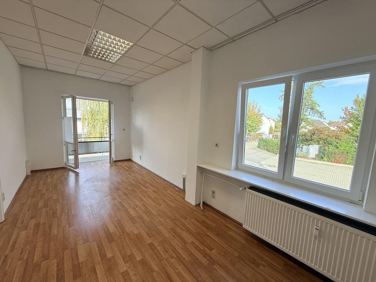Prenájom kancelárie 22 m², Dieselstrasse 1, Rottenburg a. d. Laaber, Bavorsko Prenájom kancelárie 22 m², Dieselstrasse 1, Rottenburg a. d. Laaber, Bavorsko