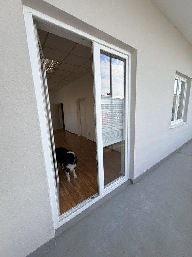 Prenájom kancelárie 22 m², Dieselstrasse 1, Rottenburg a. d. Laaber, Bavorsko Prenájom kancelárie 22 m², Dieselstrasse 1, Rottenburg a. d. Laaber, Bavorsko