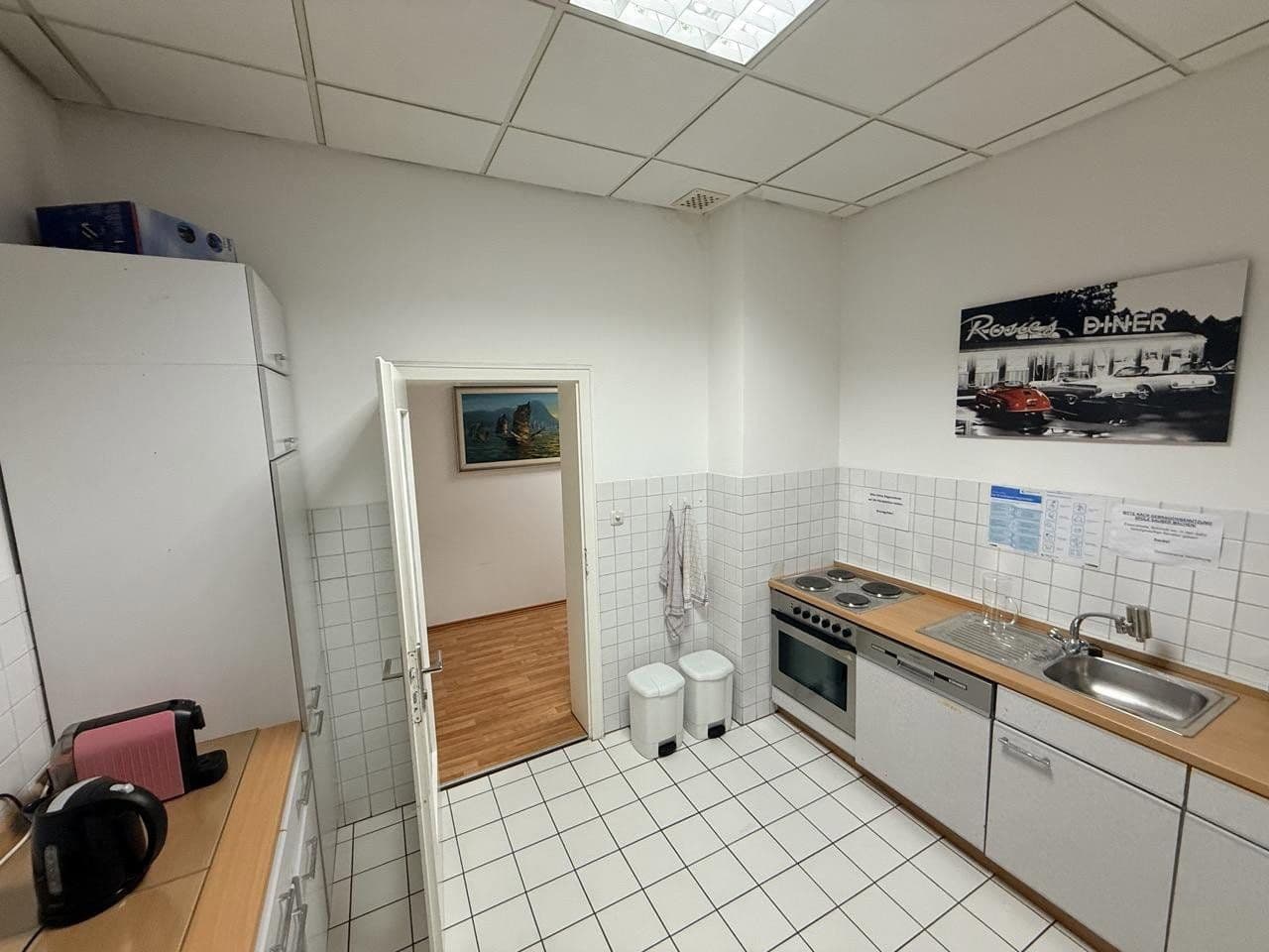 Prenájom kancelárie 22 m², Dieselstrasse 1, Rottenburg a. d. Laaber, Bavorsko Prenájom kancelárie 22 m², Dieselstrasse 1, Rottenburg a. d. Laaber, Bavorsko