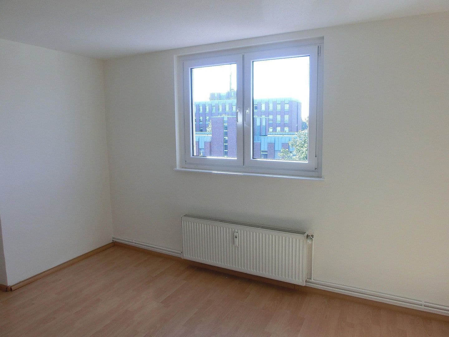 Prenájom bytu 2-izbový 48 m², Sadowastr. 2, Lübeck, Šlezvicko-Holštajnsko Prenájom bytu 2-izbový 48 m², Sadowastr. 2, Lübeck, Šlezvicko-Holštajnsko