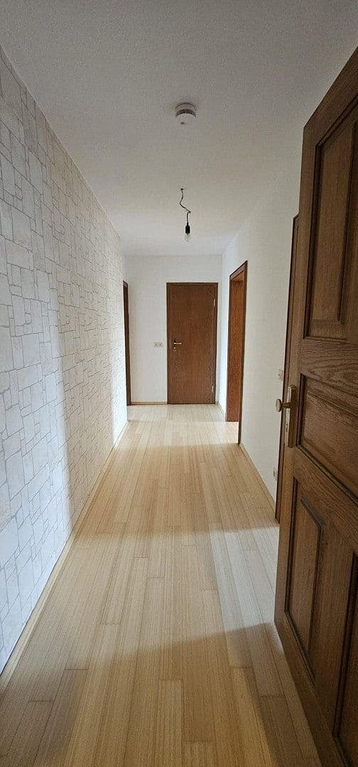 Prenájom bytu 3-izbový 64 m², Waldschlößchenstr. 20, Dresden, Sasko Prenájom bytu 3-izbový 64 m², Waldschlößchenstr. 20, Dresden, Sasko
