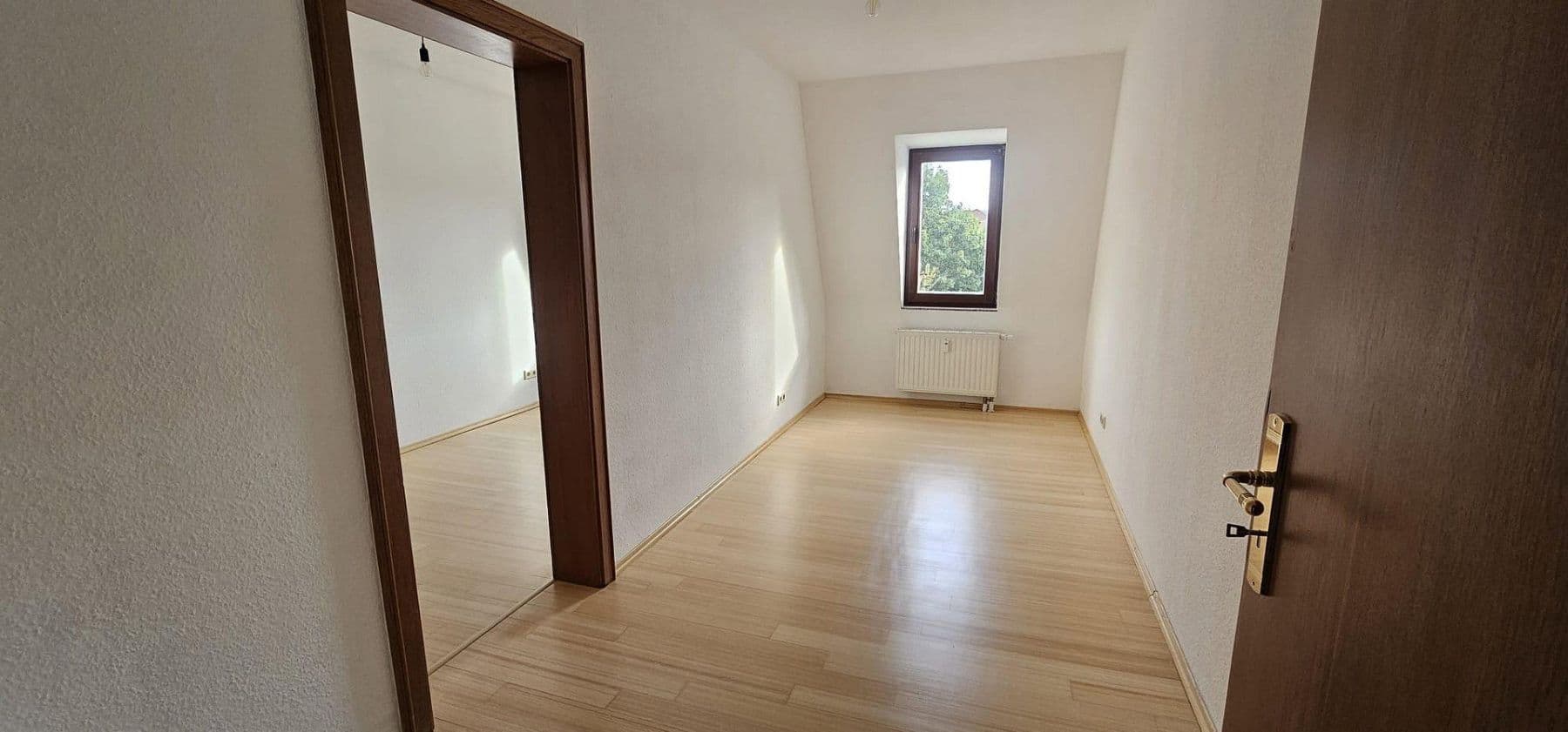 Prenájom bytu 3-izbový 64 m², Waldschlößchenstr. 20, Dresden, Sasko Prenájom bytu 3-izbový 64 m², Waldschlößchenstr. 20, Dresden, Sasko