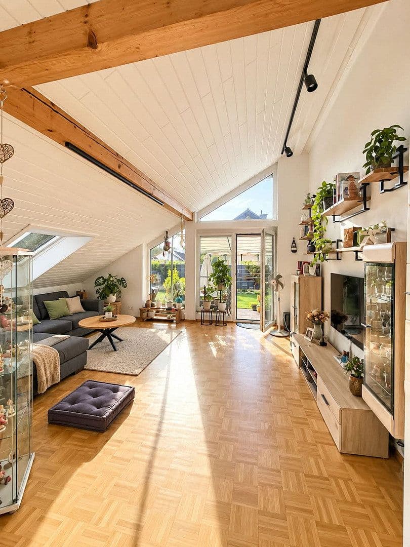 Prenájom bytu 3-izbový 112 m², Schwegenheimer Str. 67, Römerberg, Porýnie-Falcko Prenájom bytu 3-izbový 112 m², Schwegenheimer Str. 67, Römerberg, Porýnie-Falcko