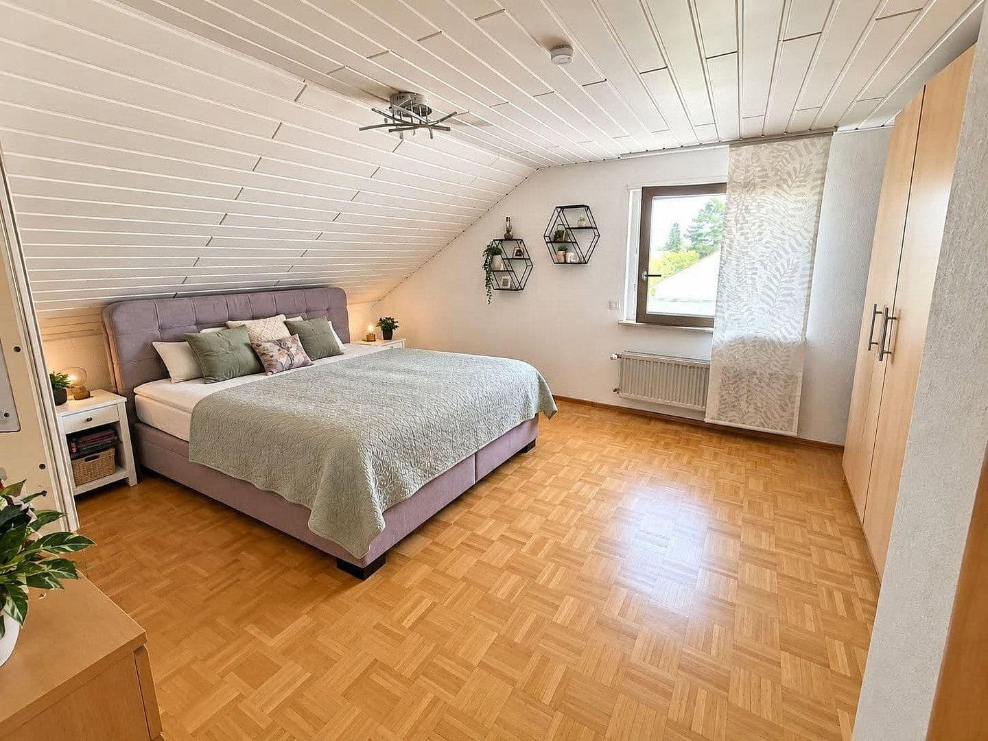 Prenájom bytu 3-izbový 112 m², Schwegenheimer Str. 67, Römerberg, Porýnie-Falcko Prenájom bytu 3-izbový 112 m², Schwegenheimer Str. 67, Römerberg, Porýnie-Falcko