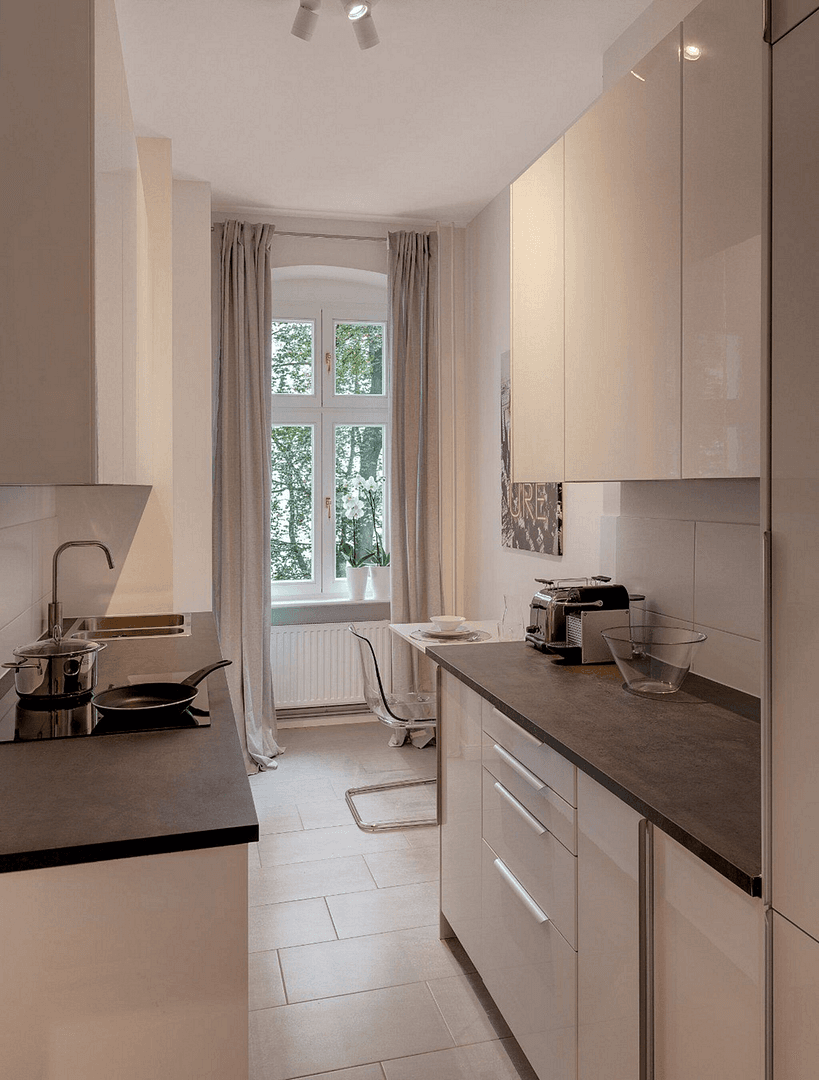 Prenájom bytu 2-izbový 63 m², 10555, Berlín Prenájom bytu 2-izbový 63 m², 10555, Berlín