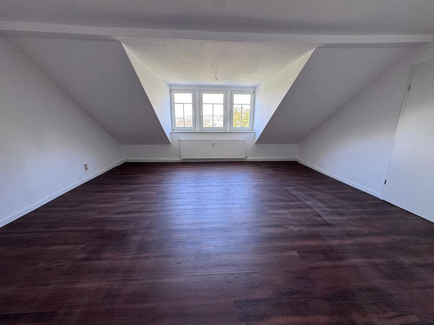 Prenájom bytu 5-izbový 140 m², Lessingstr. 12, Annaberg-Buchholz, Sasko Prenájom bytu 5-izbový 140 m², Lessingstr. 12, Annaberg-Buchholz, Sasko
